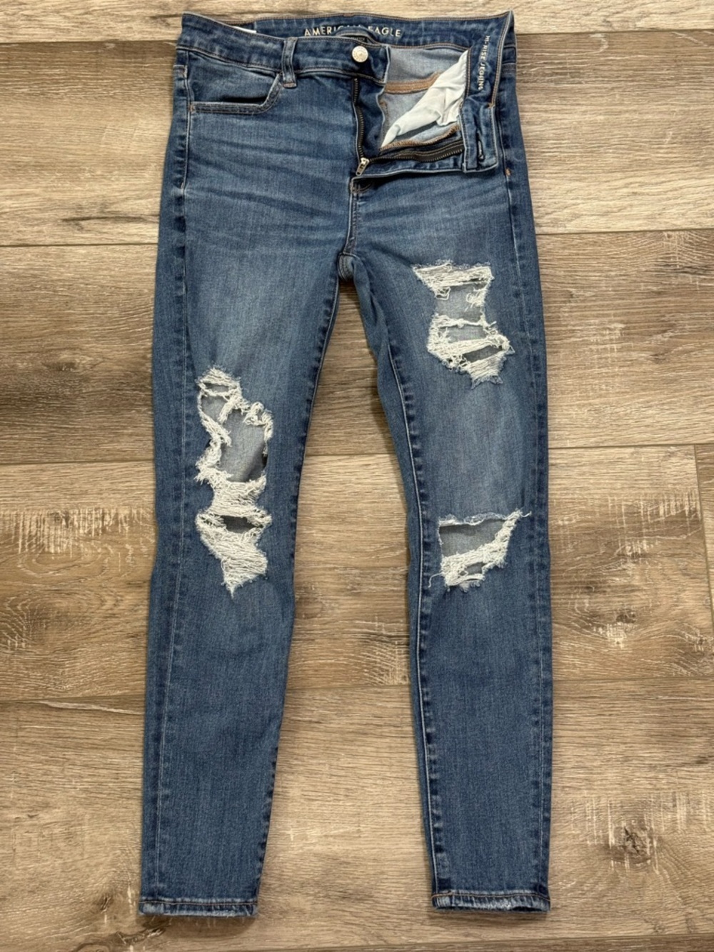 American Eagle Outfitters HiGh Rise Jegging Ripped Skinny Jeans